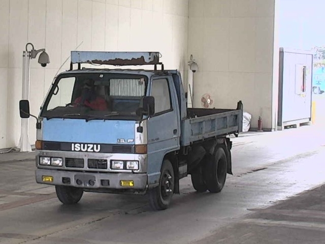 ISUZU ELF Dump