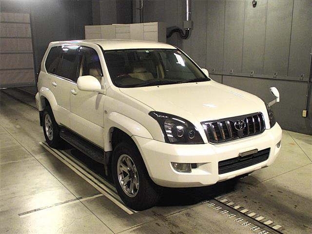 TOYOTA LAND CRUISER PARADO