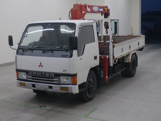 MITSUBISHI CANTER