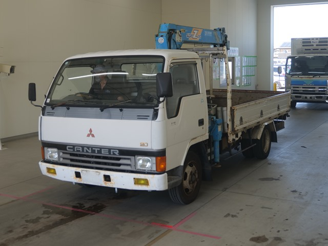 MITSUBISHI CANTER