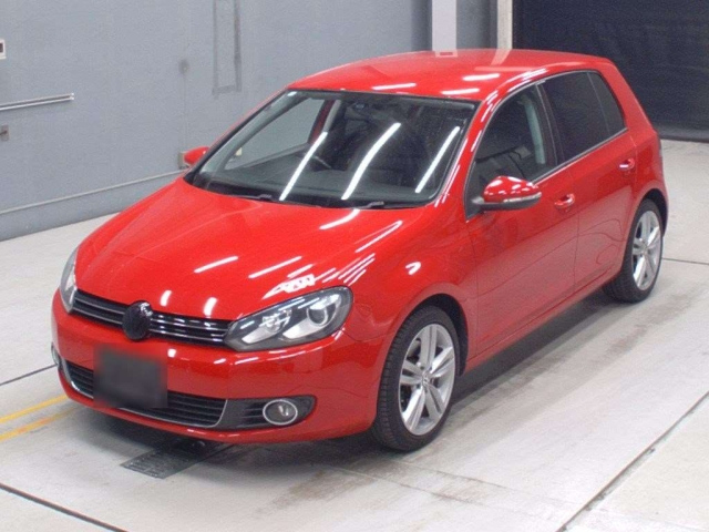 VOLKSWAGEN GOLF TSI High Line