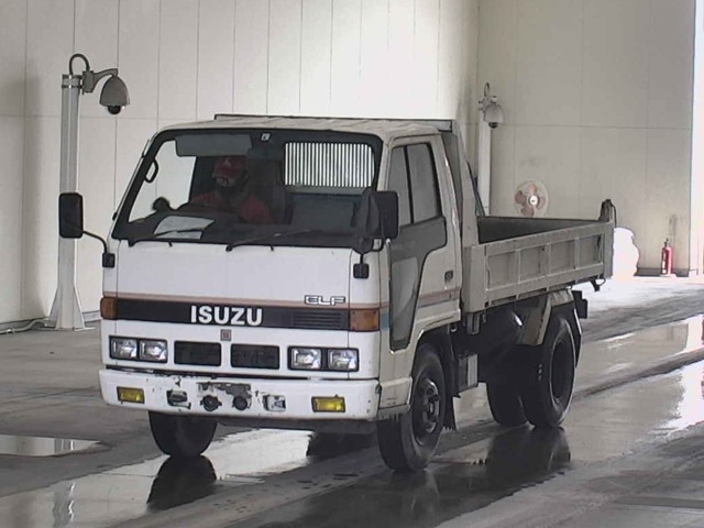 ISUZU ELF Dump