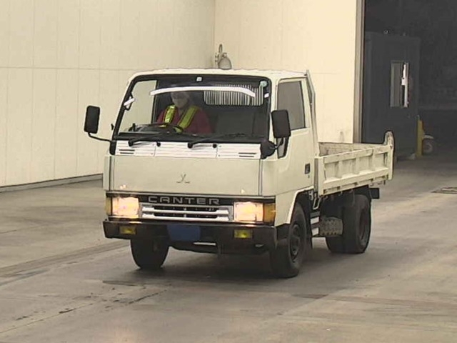 MITSUBISHI CANTER DUMP