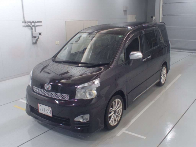 TOYOTA VOXY ZS Kirameki Z