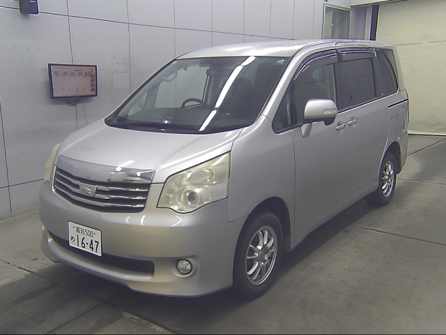 TOYOTA NOAH 4WD X Smart Edition 7seats