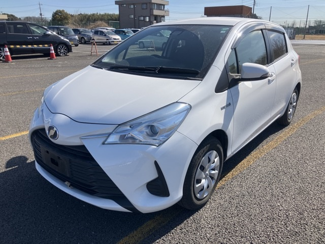 TOYOTA VITZ F