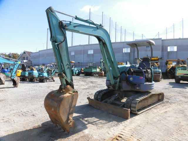KOMATSU MINI EXCAVATOR
