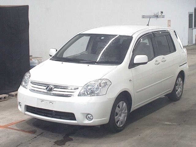 TOYOTA RAUM
