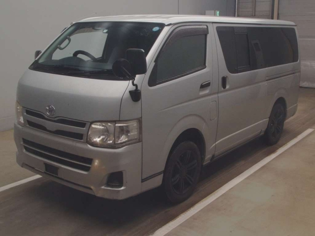 TOYOTA HIACE REGIUS VAN Long DX 4WD