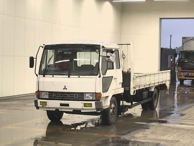MITSUBISHI FUSO FIGHTER Gila