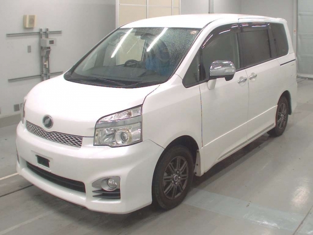 TOYOTA VOXY ZS Kirameki Z