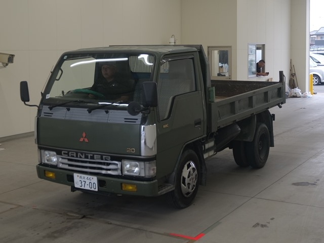 MITSUBISHI CANTER