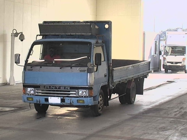 MITSUBISHI CANTER Gila