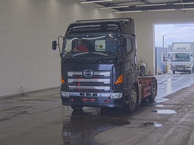 HINO TRUCK TRACTOR