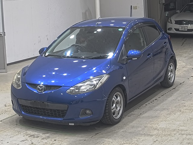 MAZDA DEMIO 13C-V	