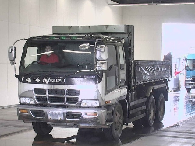 ISUZU GIGA DUMP
