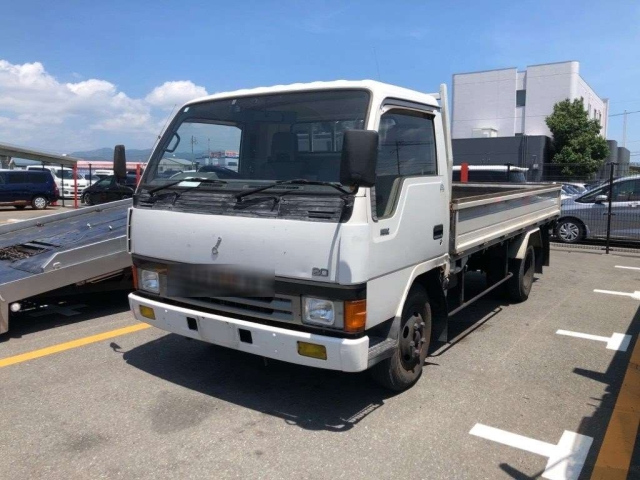 MITSUBISHI CANTER
