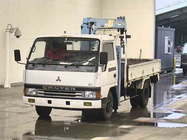 MITSUBISHI CANTER