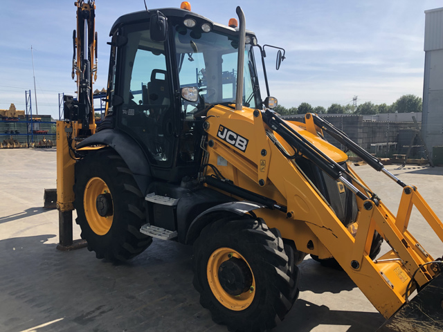 JCB BACKHOE LOADER