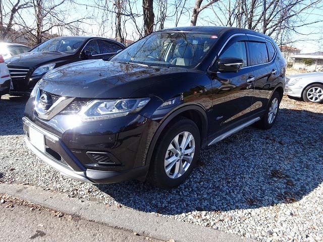 NISSAN X TRAIL