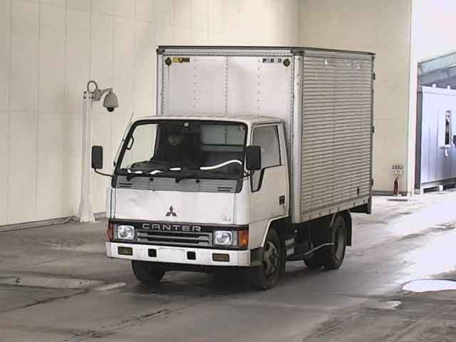 MITSUBISHI CANTER
