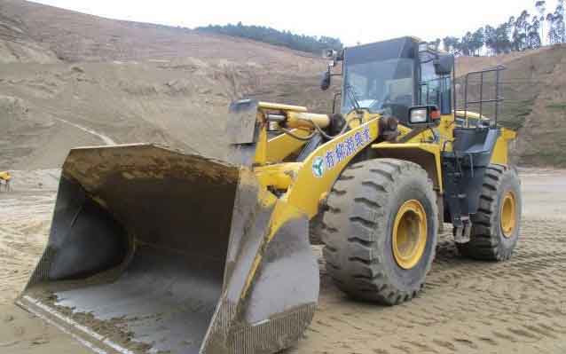 KOMATSU WHEEL LOADER