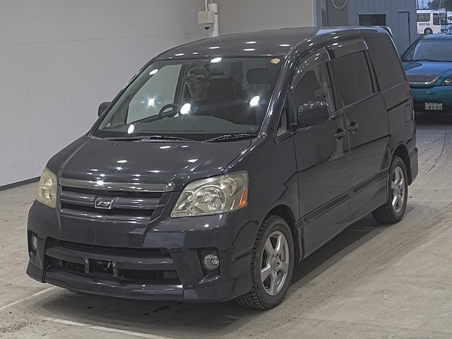 TOYOTA NOAH S