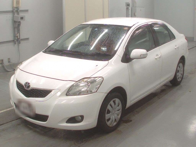 TOYOTA BELTA X