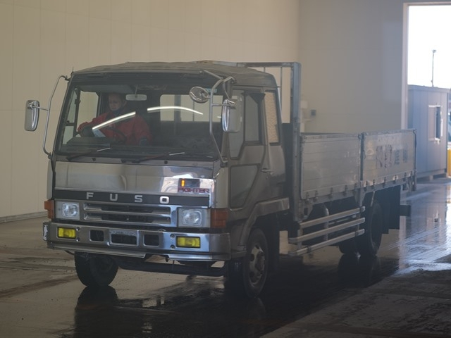 MITSUBISHI FUSO FIGHTER Gila . Aluminum B