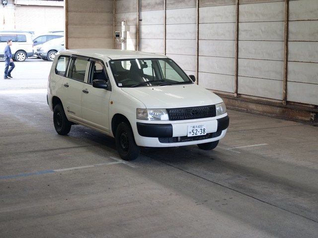 TOYOTA PROBOX DX