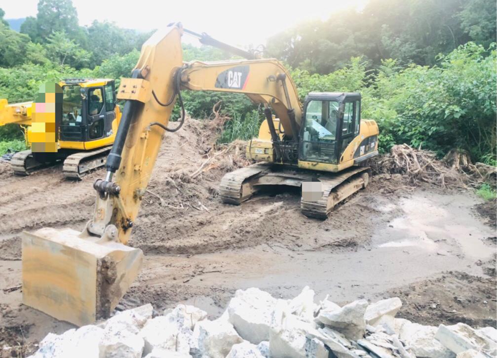 CATERPILLAR EXCAVATOR