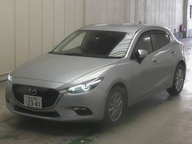 MAZDA AXELA