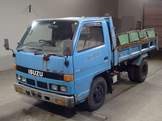 ISUZU ELF Dump