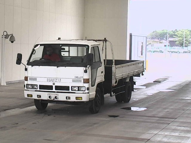 ISUZU ELF Gila