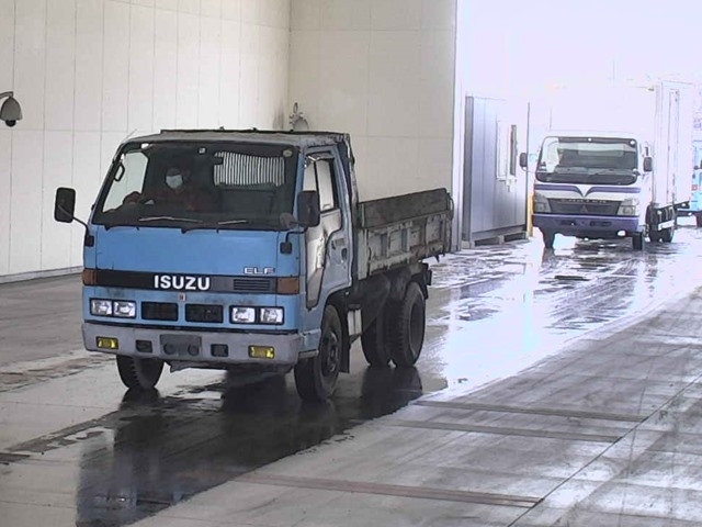 ISUZU ELF Dump