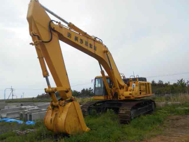 KOMATSU EXCAVATOR