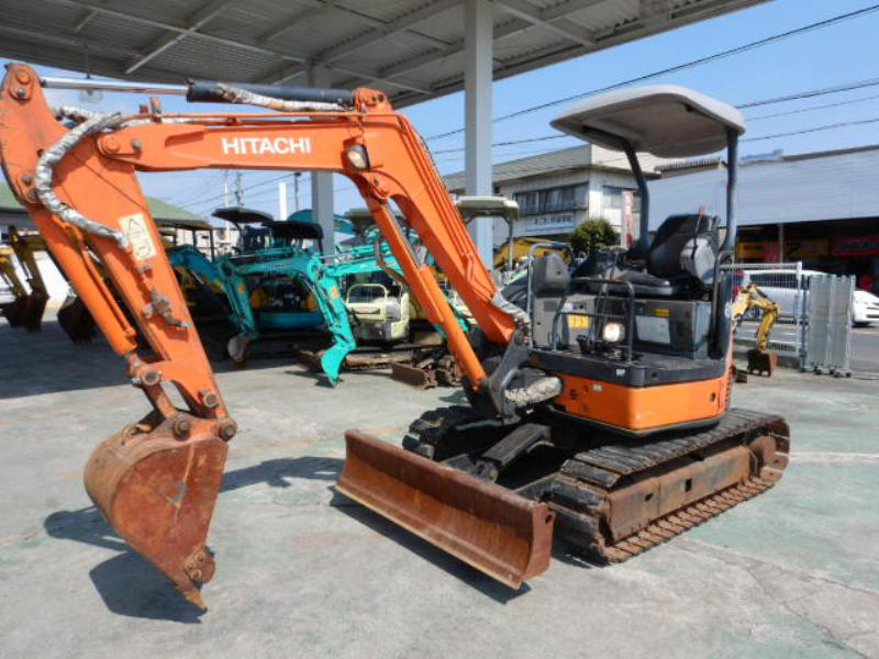 HITACHI   EXCAVATOR 