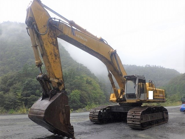 HITACHI EXCAVATOR