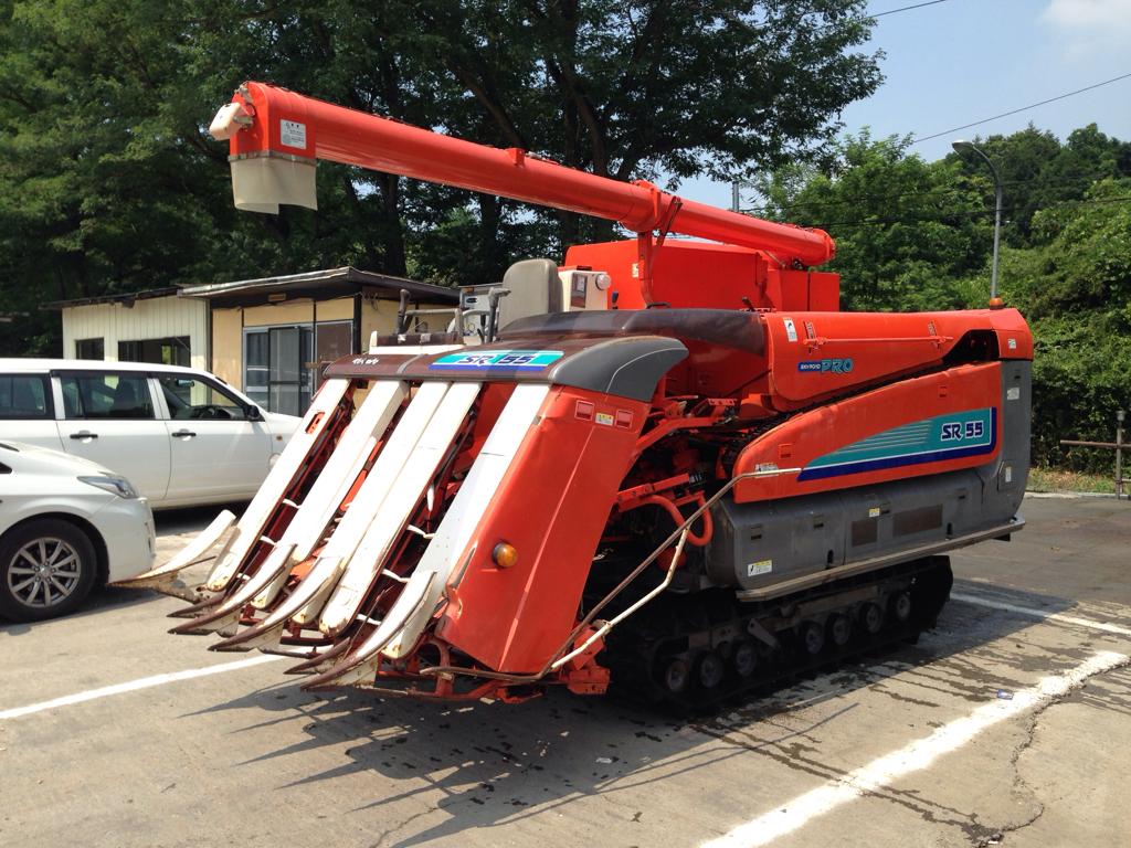 KUBOTA RICE HARVESTER