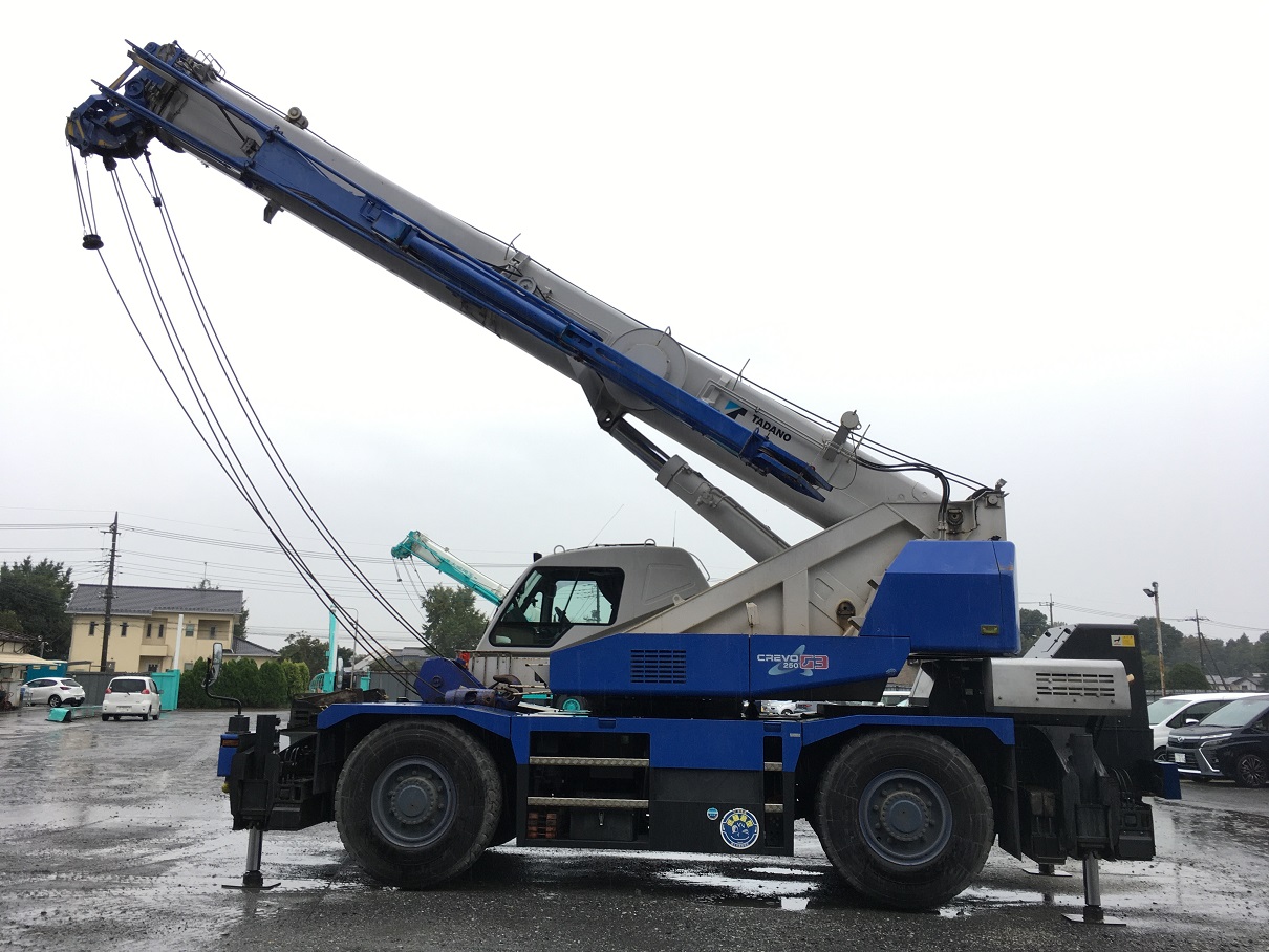 TADANO ROUGH TERRAIN CRANE