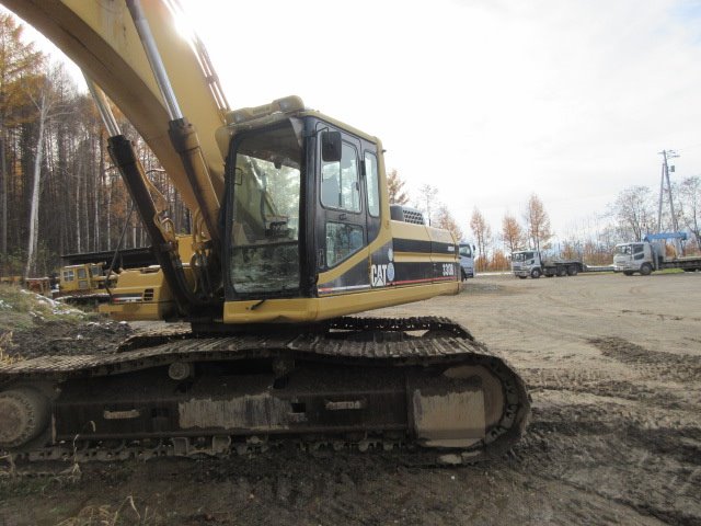 CATERPILLAR  EXCAVATOR