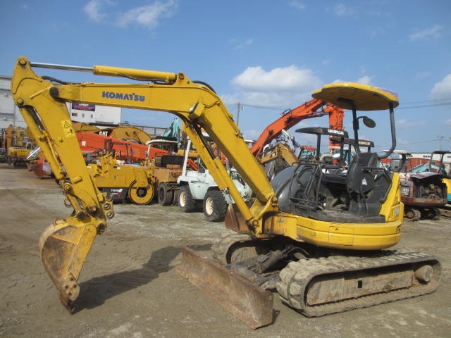 KOMATSU MINI EXCAVATOR