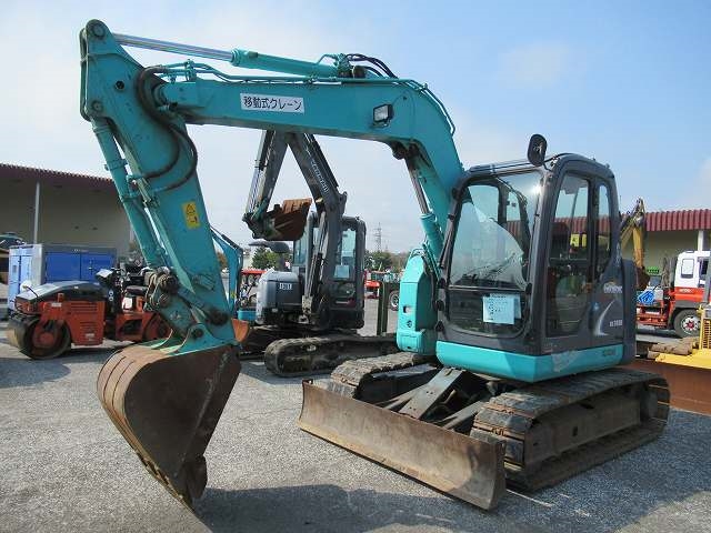 KOBELCO EXCAVATOR 