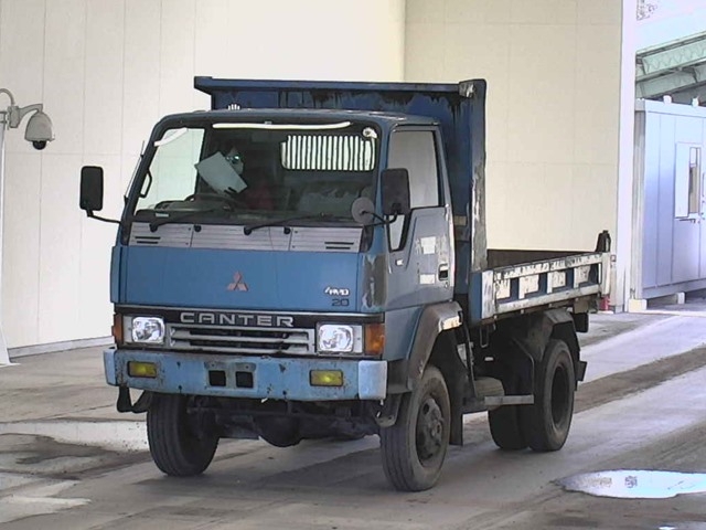 MITSUBISHI CANTER