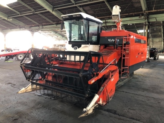KUBOTA RICE HARVESTER 
