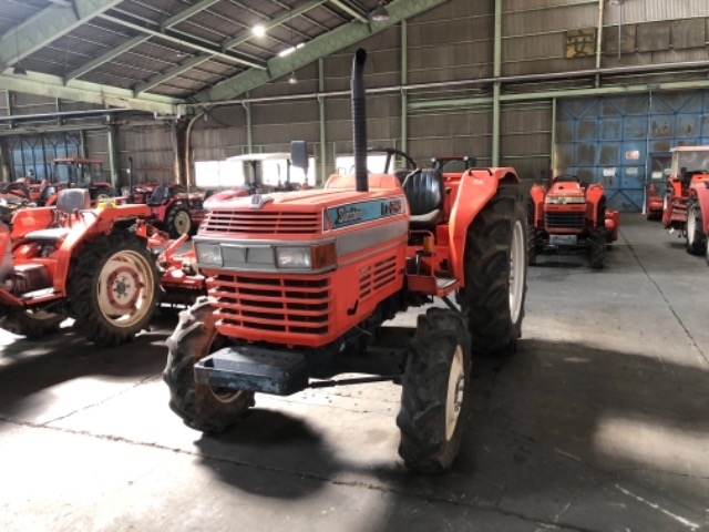 KUBOTA TRACTOR