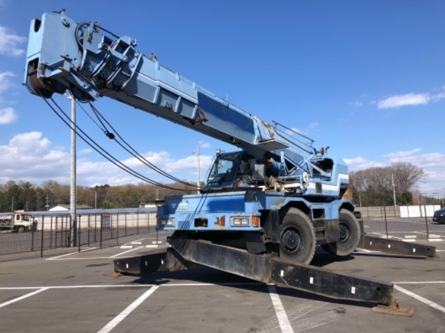 Tadano Rough Crane