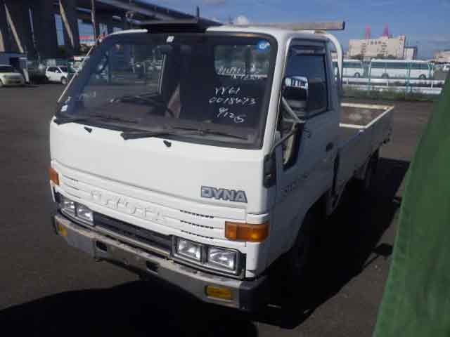 TOYOTA DYNA