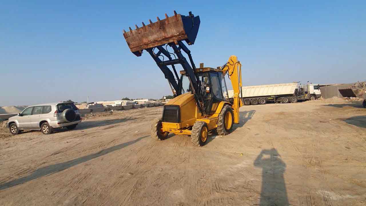 CATERPILLAR BACKHOE LOADER